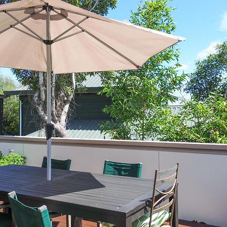Large, Comfy, Stylish Apartment Havelock North Exterior photo